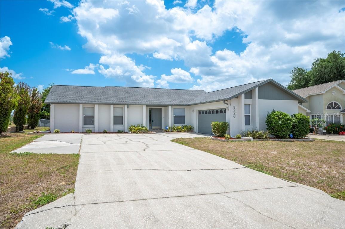 3226 Cherry Hill Cir., Lakeland, FL 33810