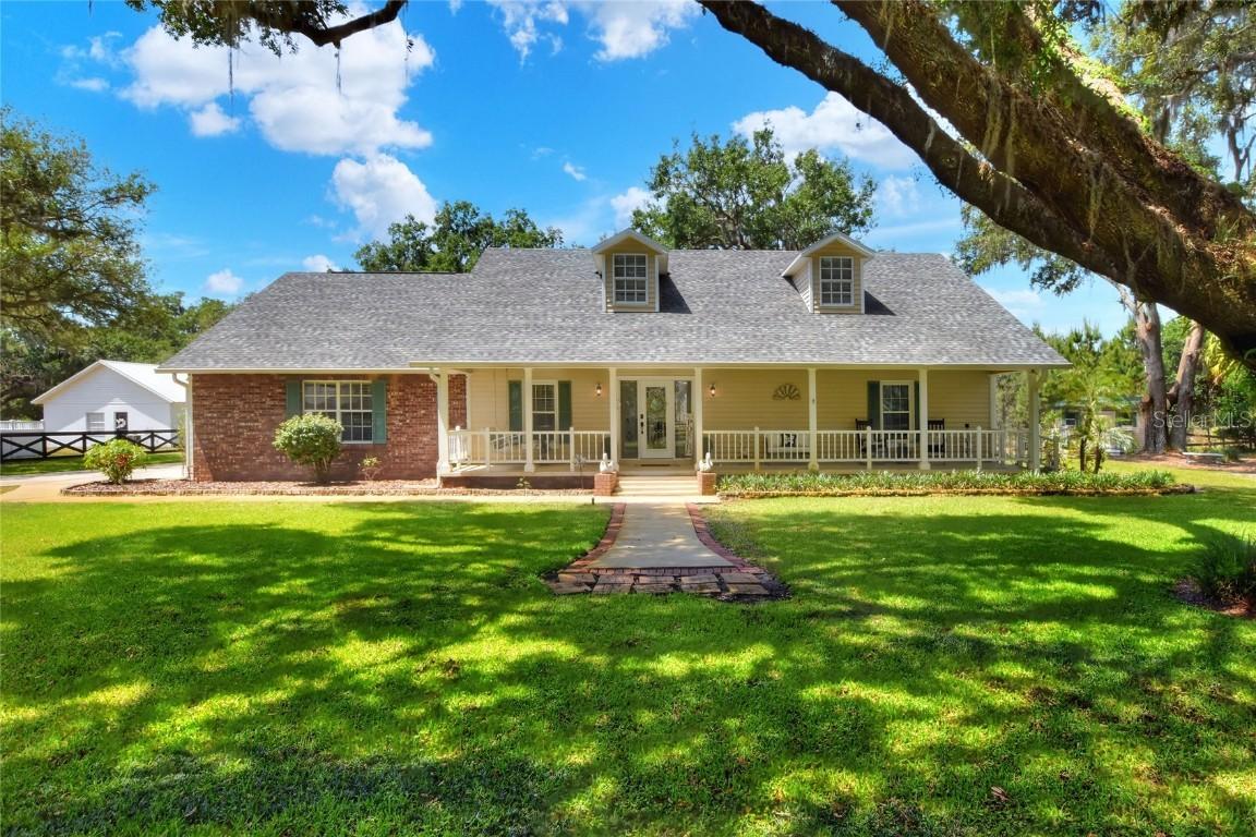 930 Country Oaks Ln., Lakeland, FL 33810