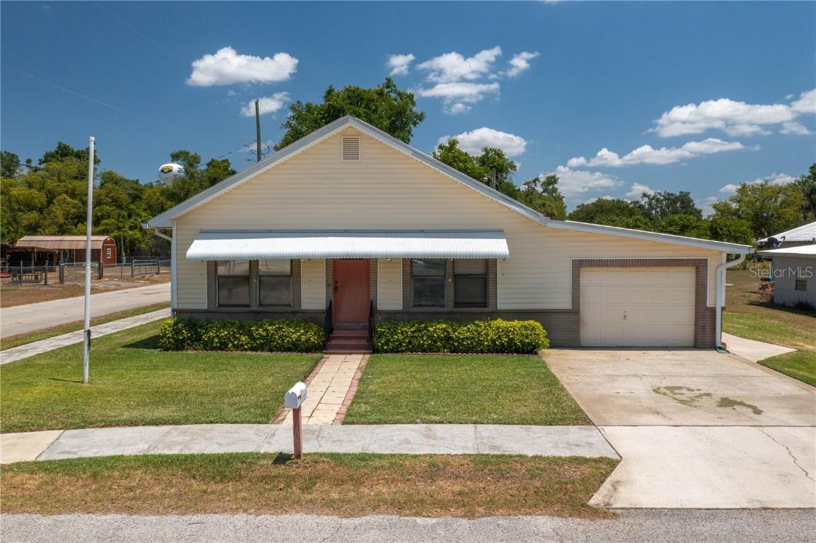 101 S Cleveland Ave, Fort Meade, FL 33841