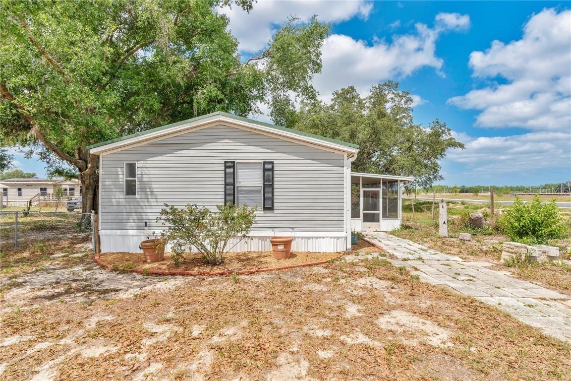 2415 Fdc Grove Rd., Davenport, FL 33837