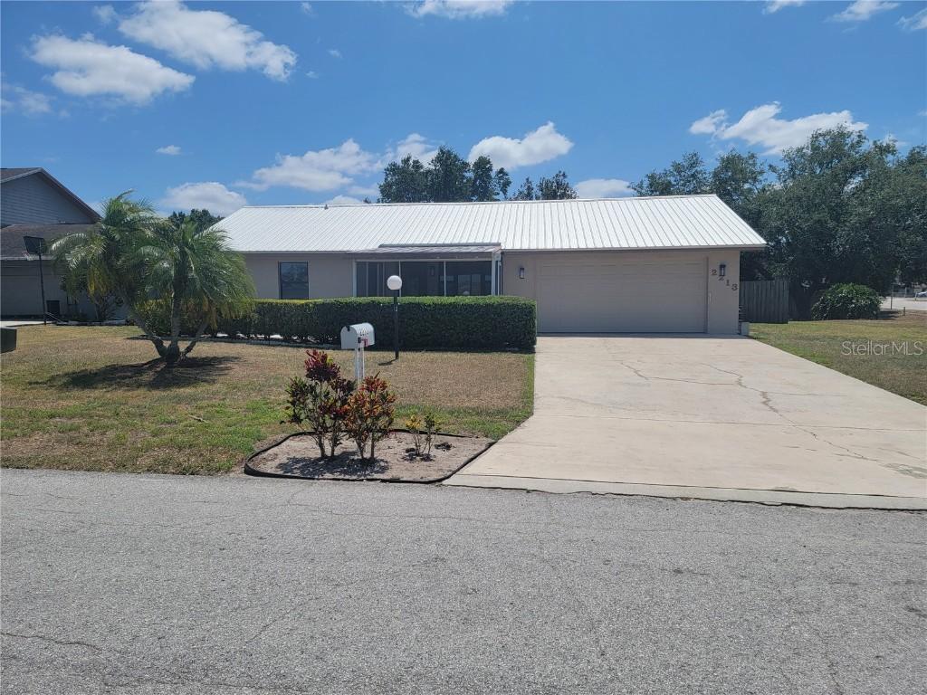 2213 Eastmeadows Rd., Lakeland, FL 33812