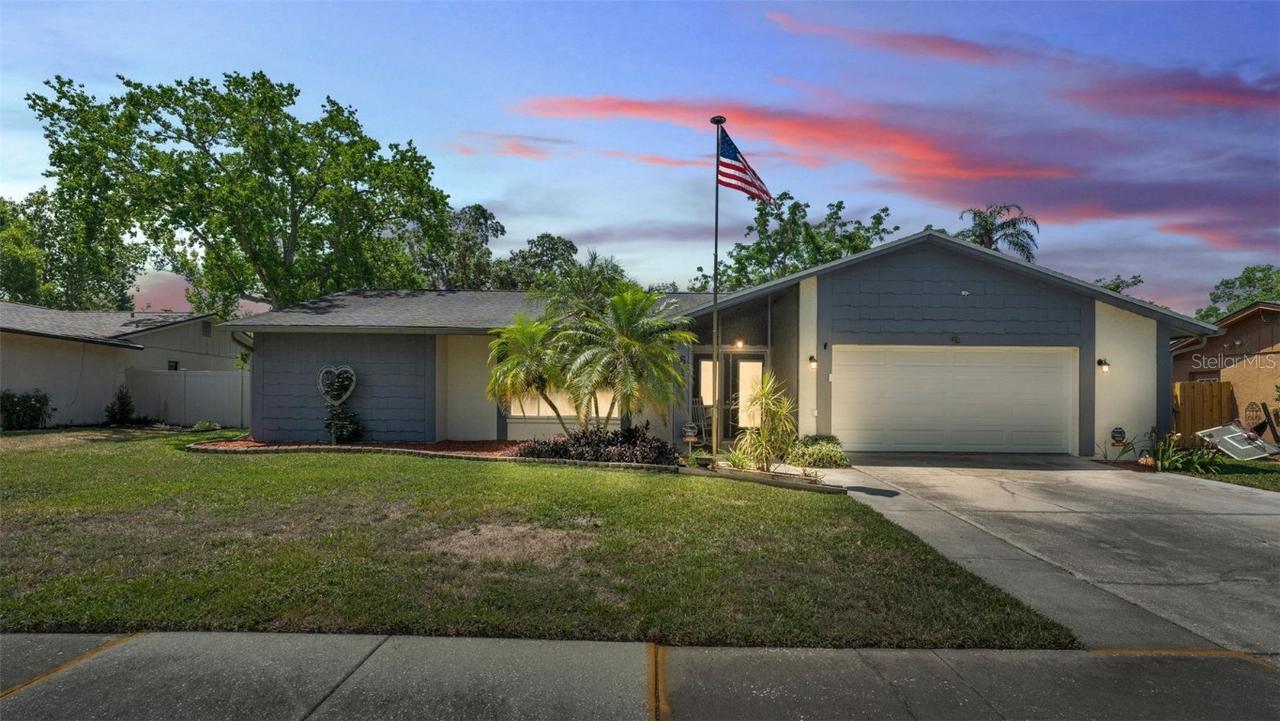 619 Shady Nook Dr., Brandon, FL 33511