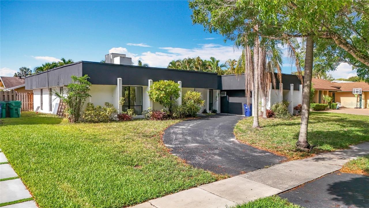 10430 SW 51st St., Cooper City, FL 33328