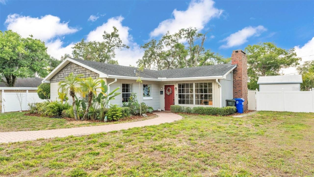 1421 Camphor Dr., Lakeland, FL 33803