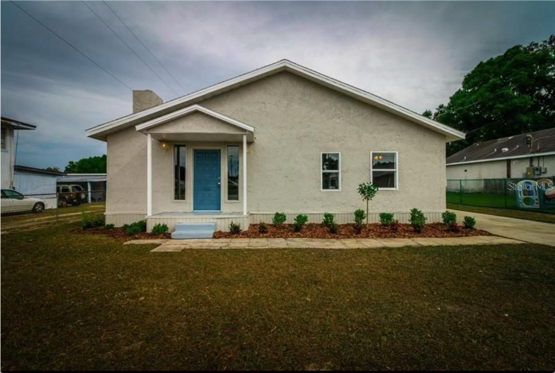 208 Center St., Auburndale, FL 33823