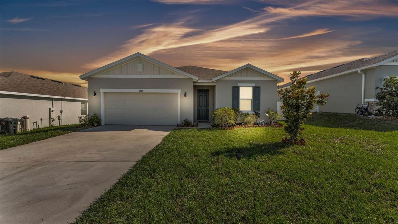 1725 Hill Top Dr., Dundee, FL 33838