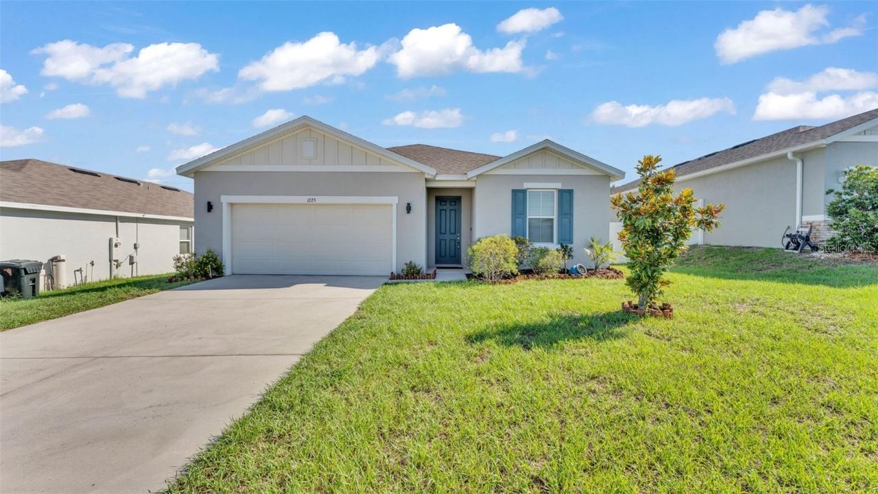 1725 Hill Top Dr., Dundee, FL 33838