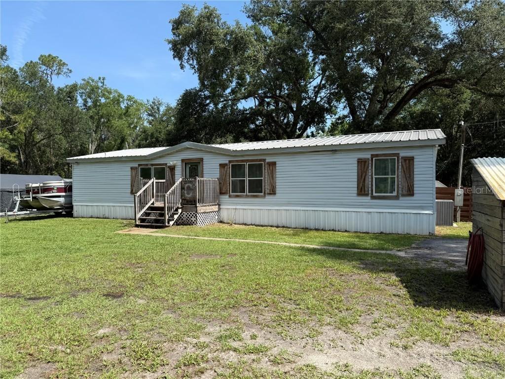 40803 Sutorus Rd., Zephyrhills, FL 33540