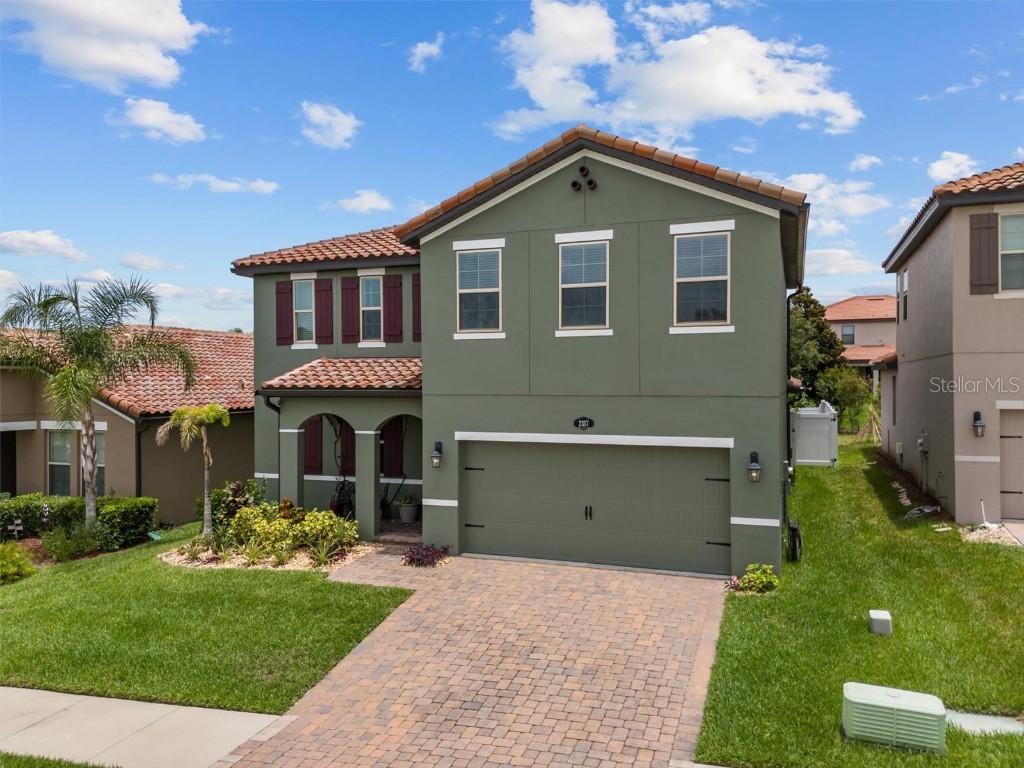 2317 Bella Luna Cir., Lakeland, FL 33810