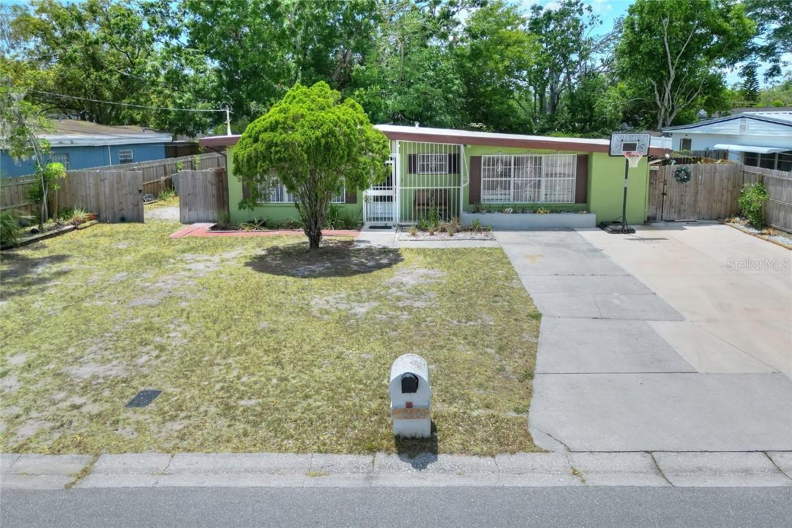 10804 N Leo St., Tampa, FL 33612