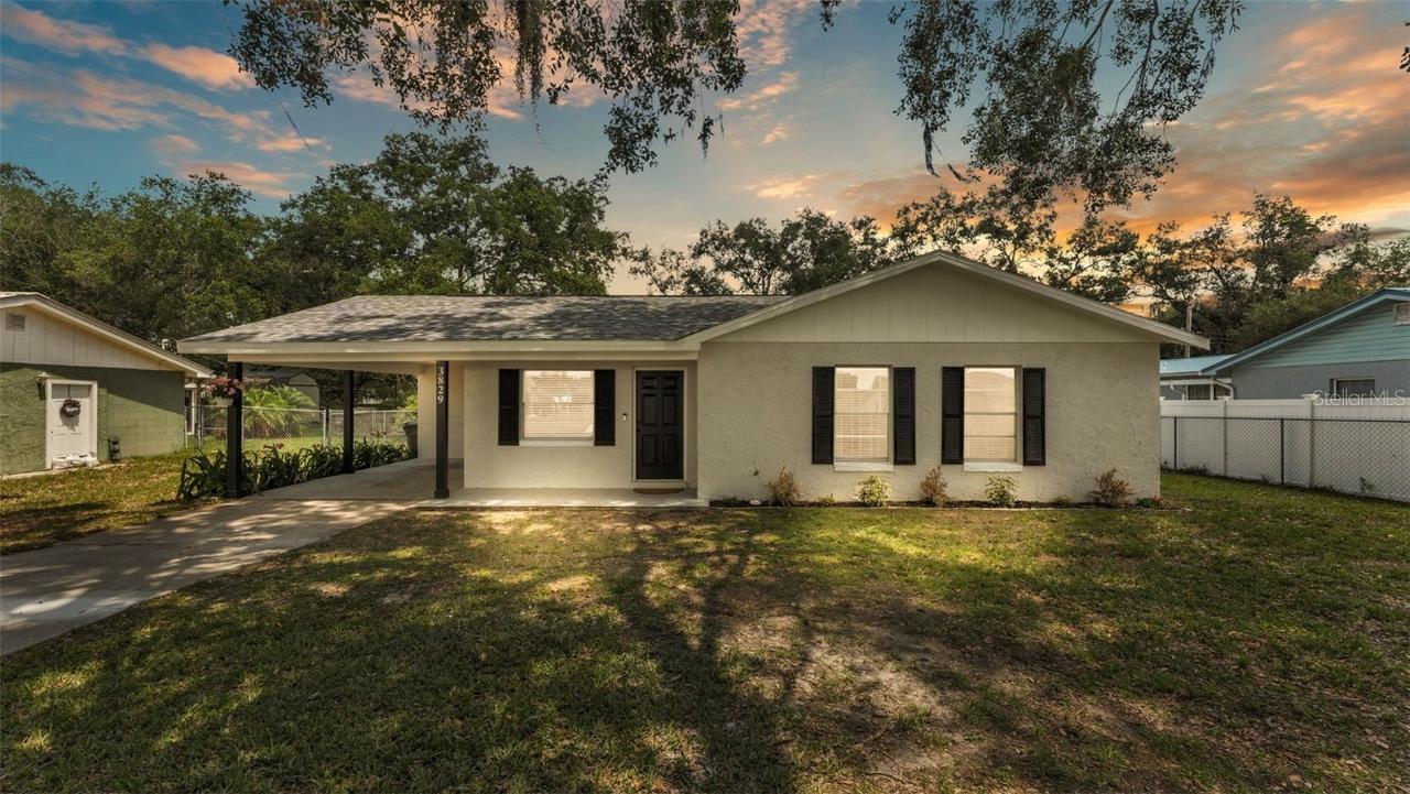 3829 Abbott Ln., Lakeland, FL 33810