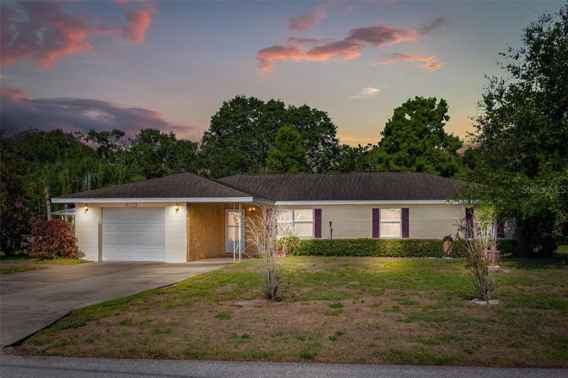 2757 Pine Acres Dr., Lake Wales, FL 33898