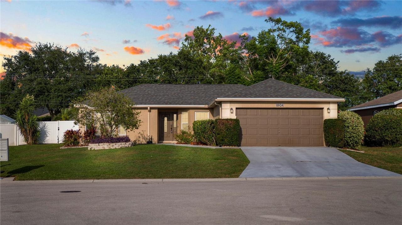 8904 Pebblebrooke Dr., Lakeland, FL 33810