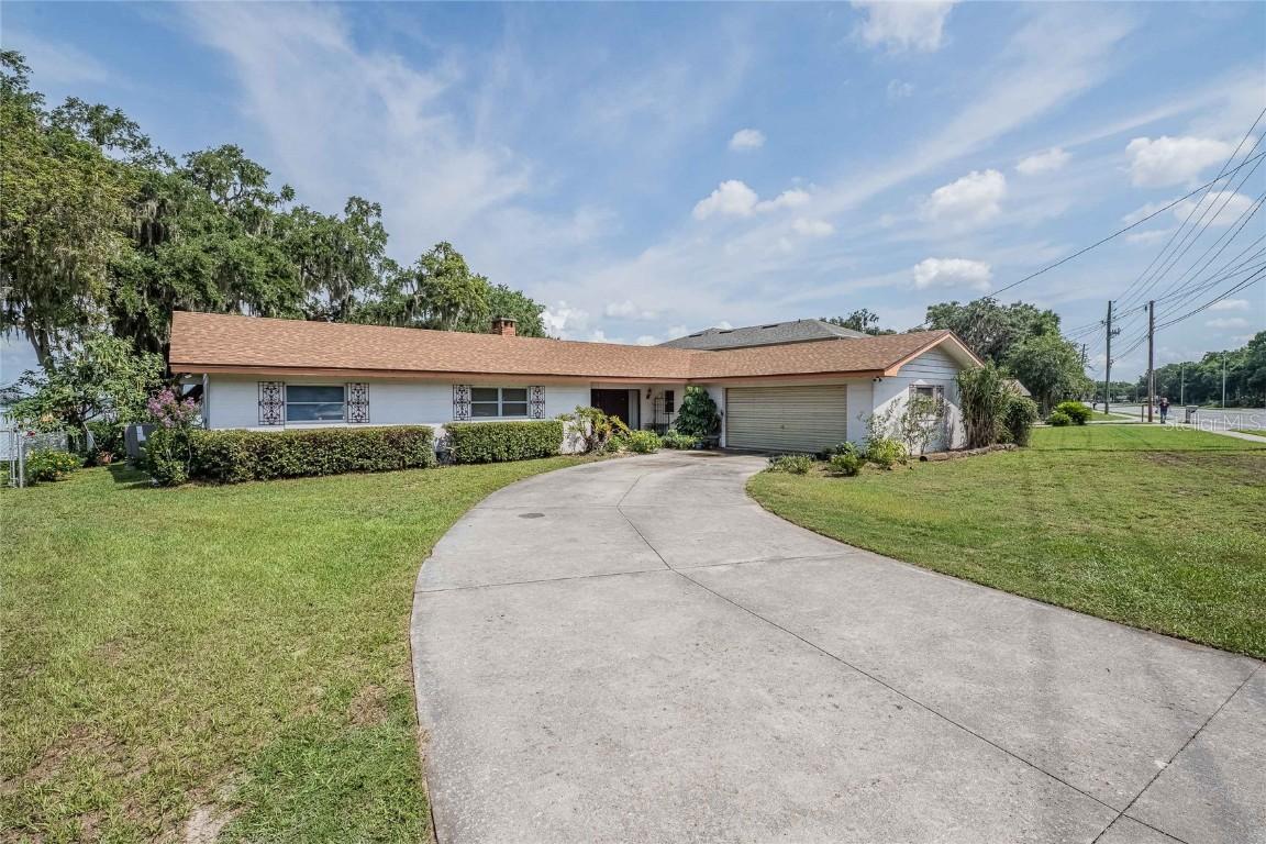 5026 N Socrum Loop Rd., Lakeland, FL 33809