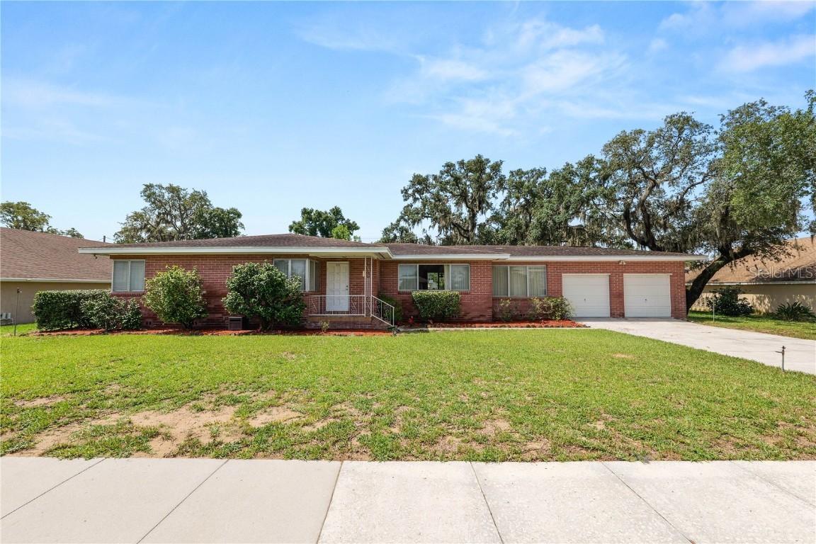 111 E Orange St., Davenport, FL 33837