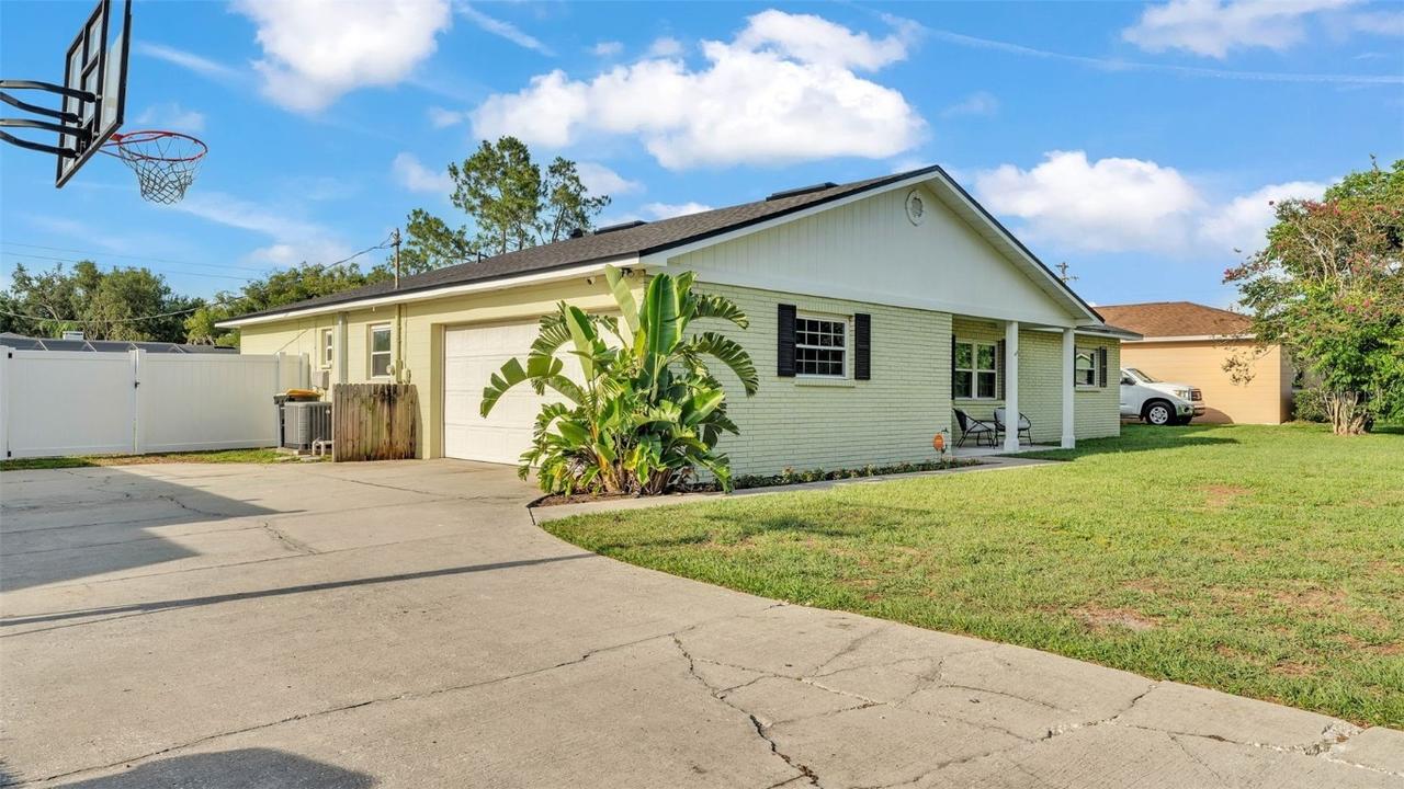934 Point View Ln., Lakeland, FL 33813