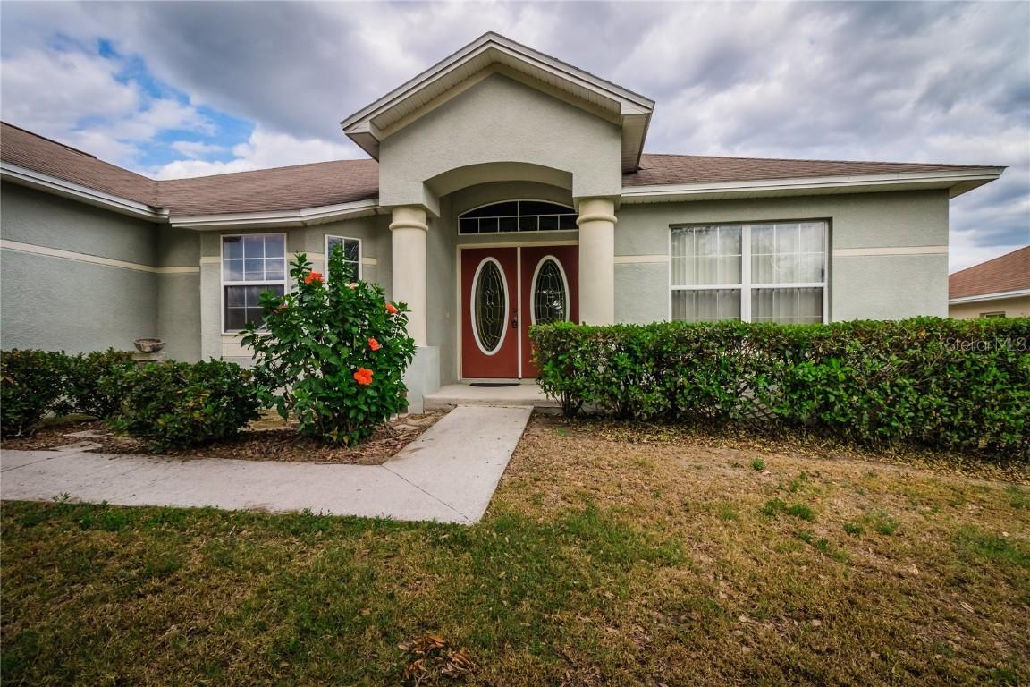 8323 Greystone Dr., Lakeland, FL 33810
