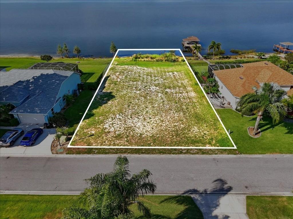 437 Archaic Dr., Winter Haven, FL 33880