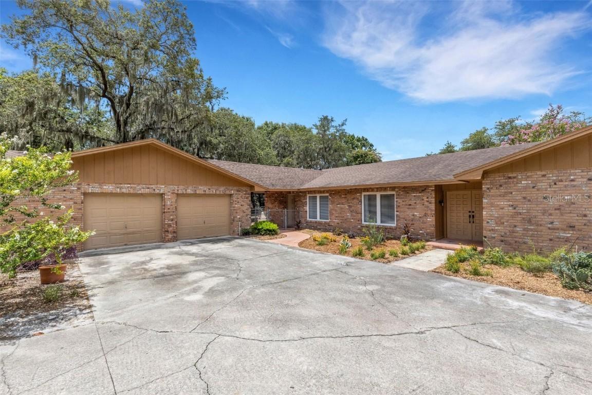 6819 Broken Arrow Tr., Lakeland, FL 33813