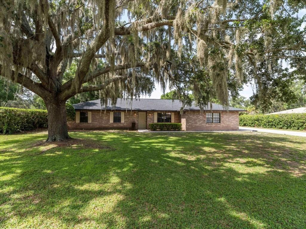 1315 Costine Dr., Lakeland, FL 33809