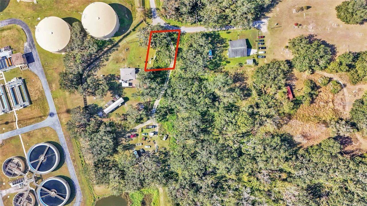 Arnaz Dr., Mulberry, FL 33860
