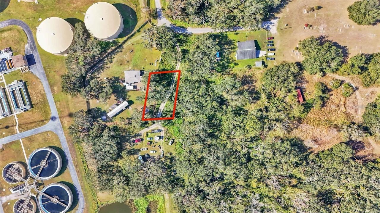 Arnaz Dr., Mulberry, FL 33860
