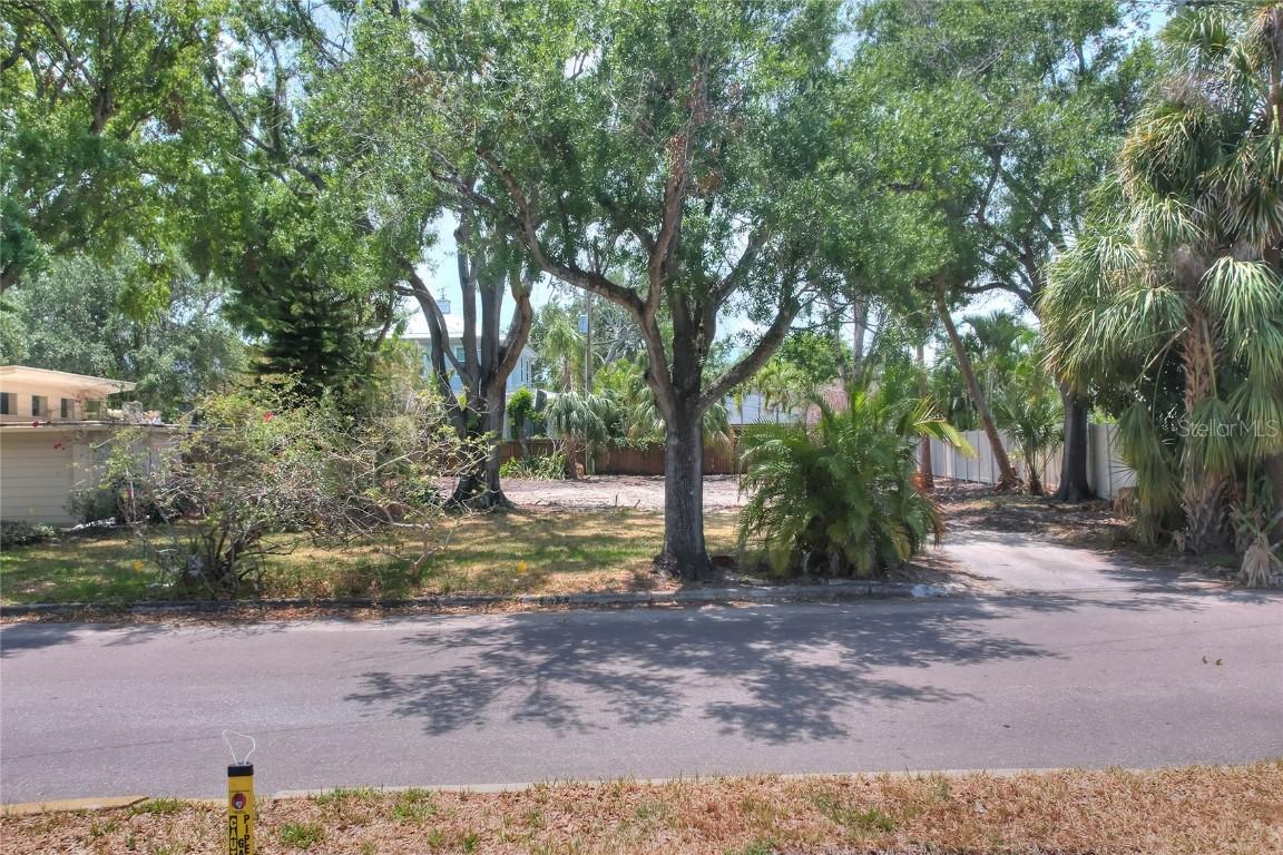 572 Marmora Ave., Tampa, FL 33606