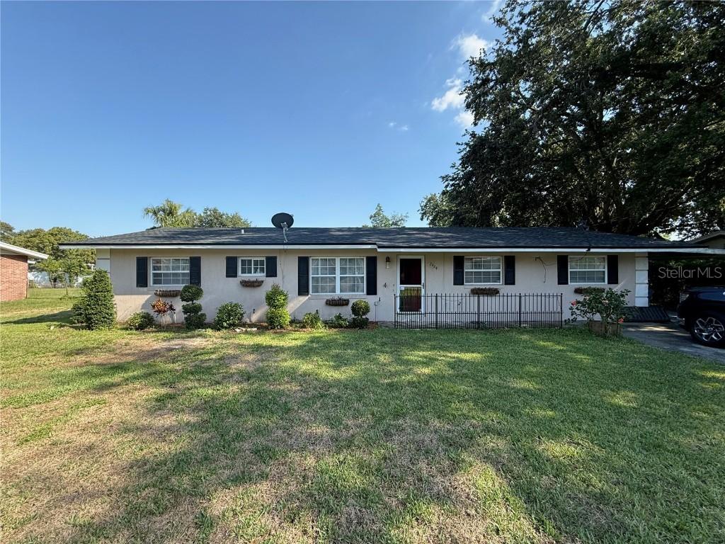 2424 Bates Ave., Winter Haven, FL 33880