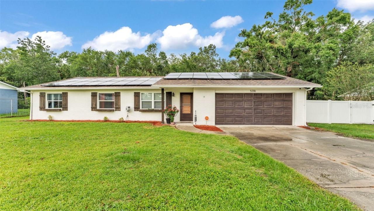 5316 Forestbrook Dr., Lakeland, FL 33811