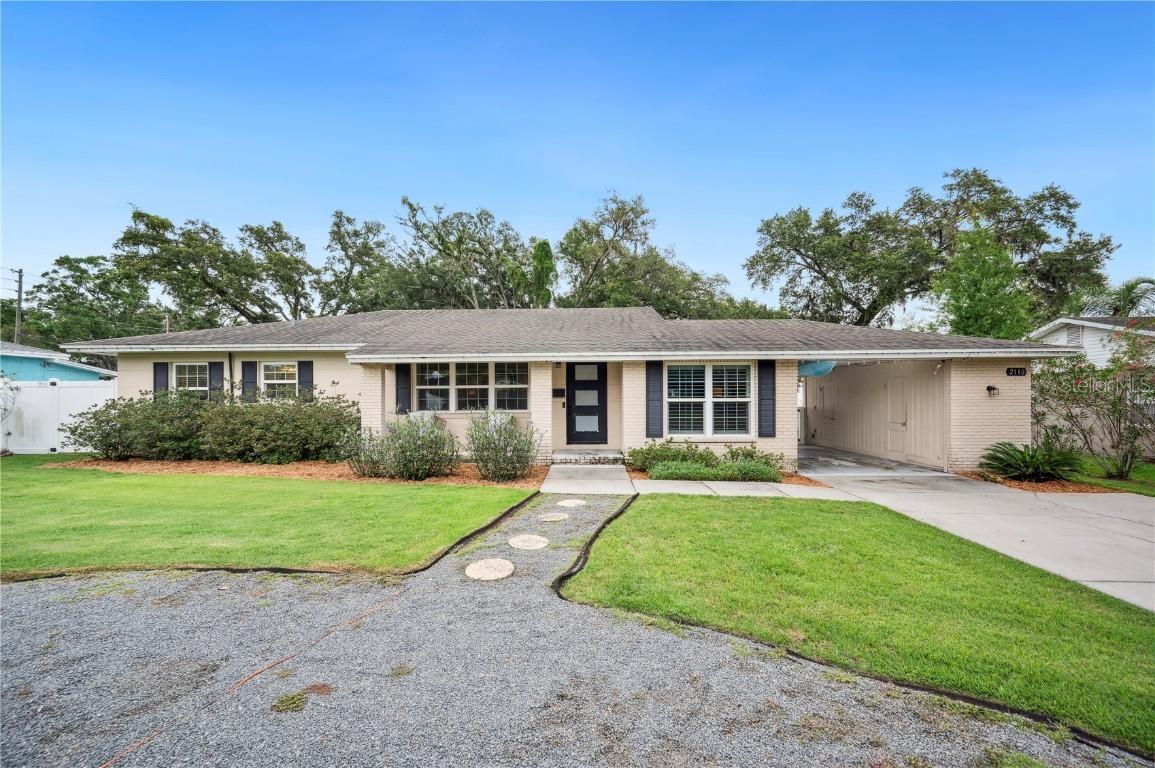 2110 Bristol Ave., Lakeland, FL 33803