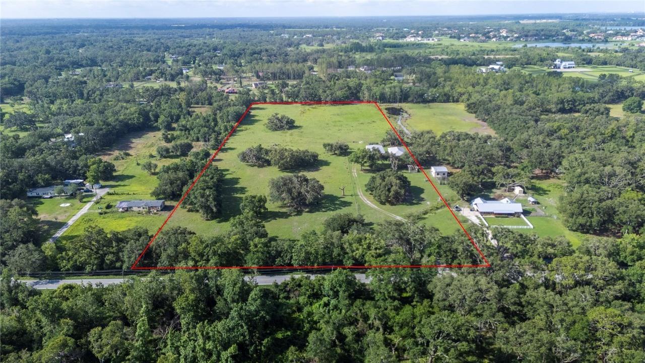 12135 Knights Griffin Rd., Thonotosassa, FL 33592