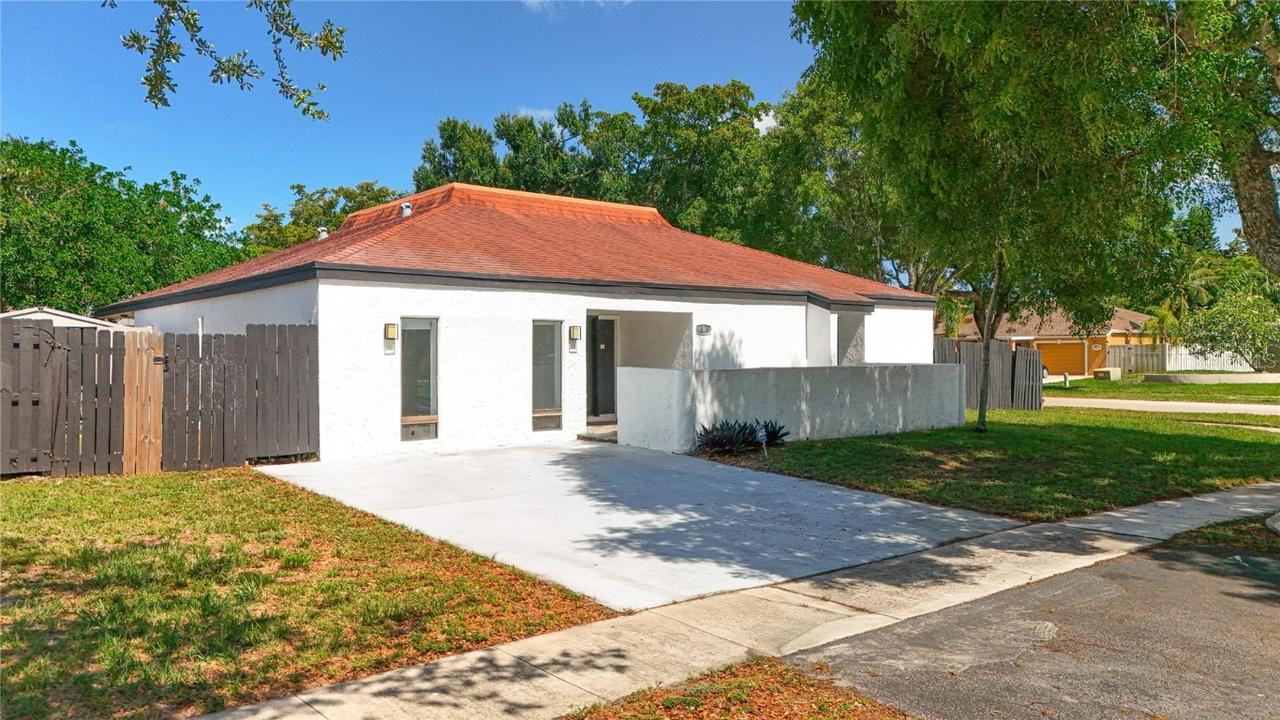 4996 SW 95th Ave., Cooper City, FL 33328