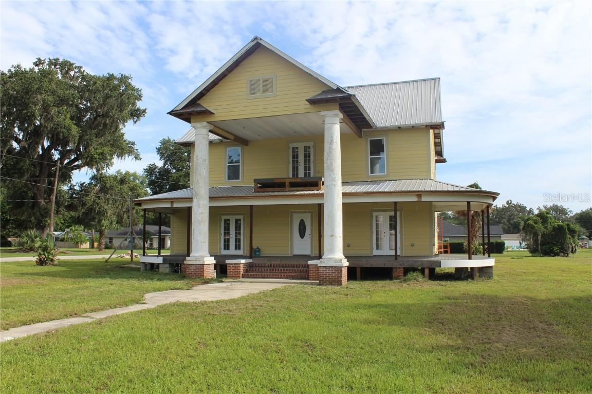 701 1st St., Fort Meade, FL 33841
