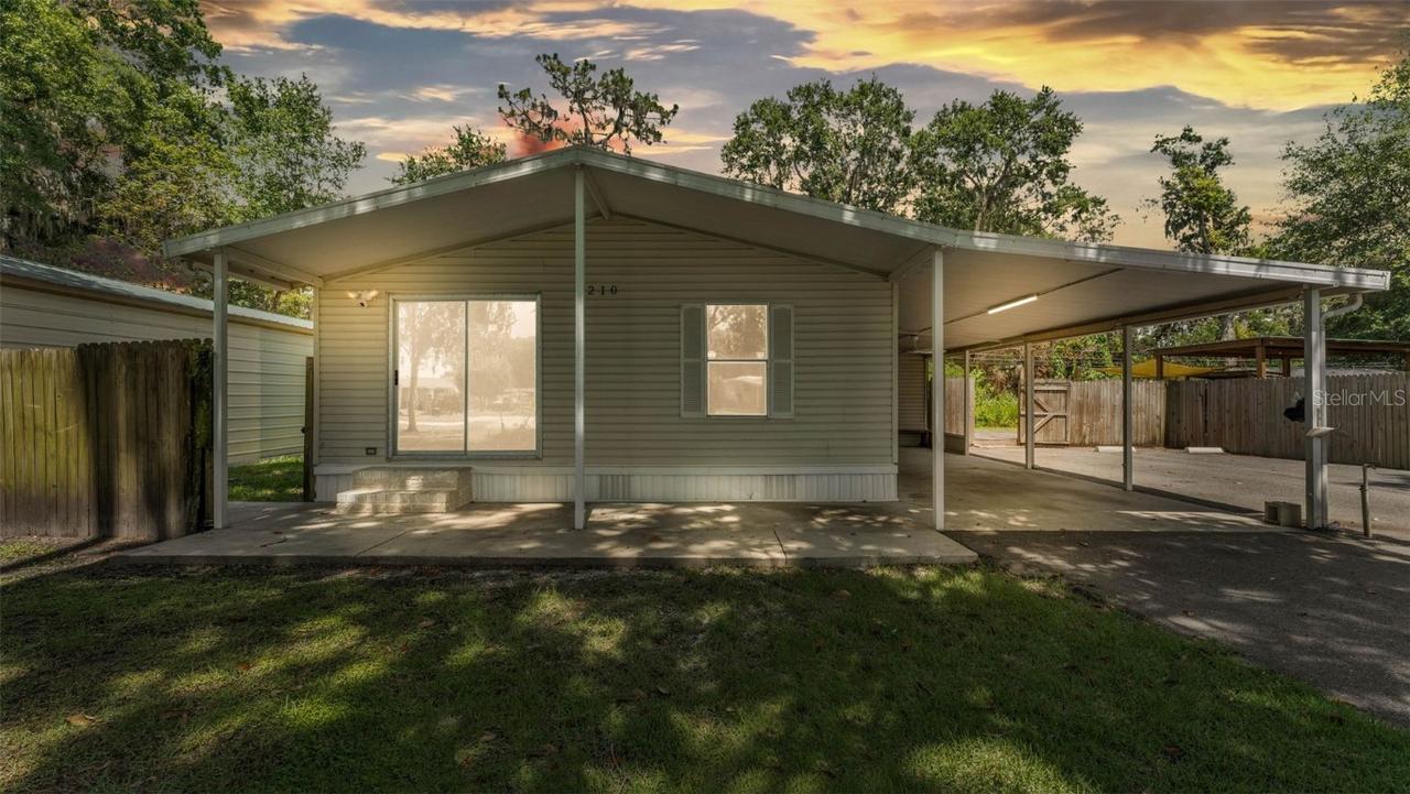 6210 Pinewood Village Cir., Lakeland, FL 33811