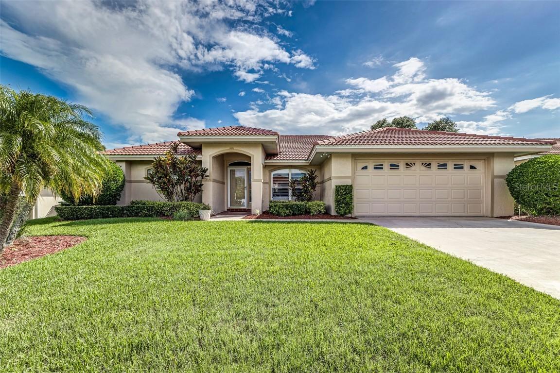 104 Morning Glory Cir., Winter Haven, FL 33884