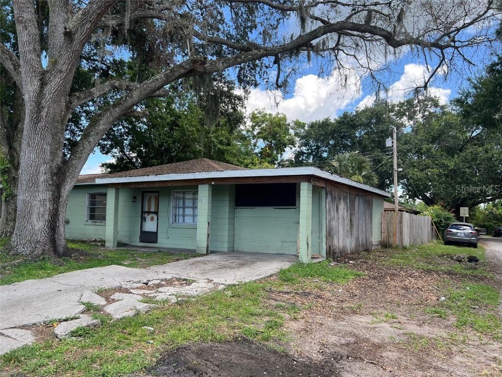 2921 Galaxy Ln., Lakeland, FL 33801