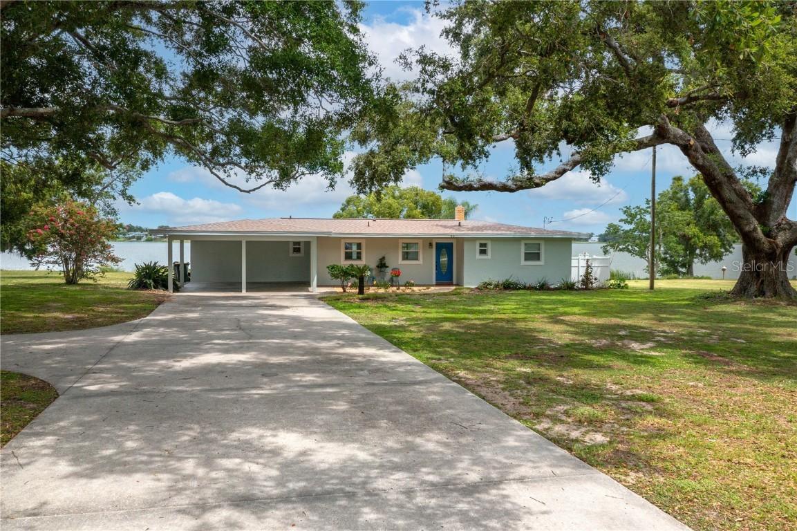 21 Lake Ave., Winter Haven, FL 33880
