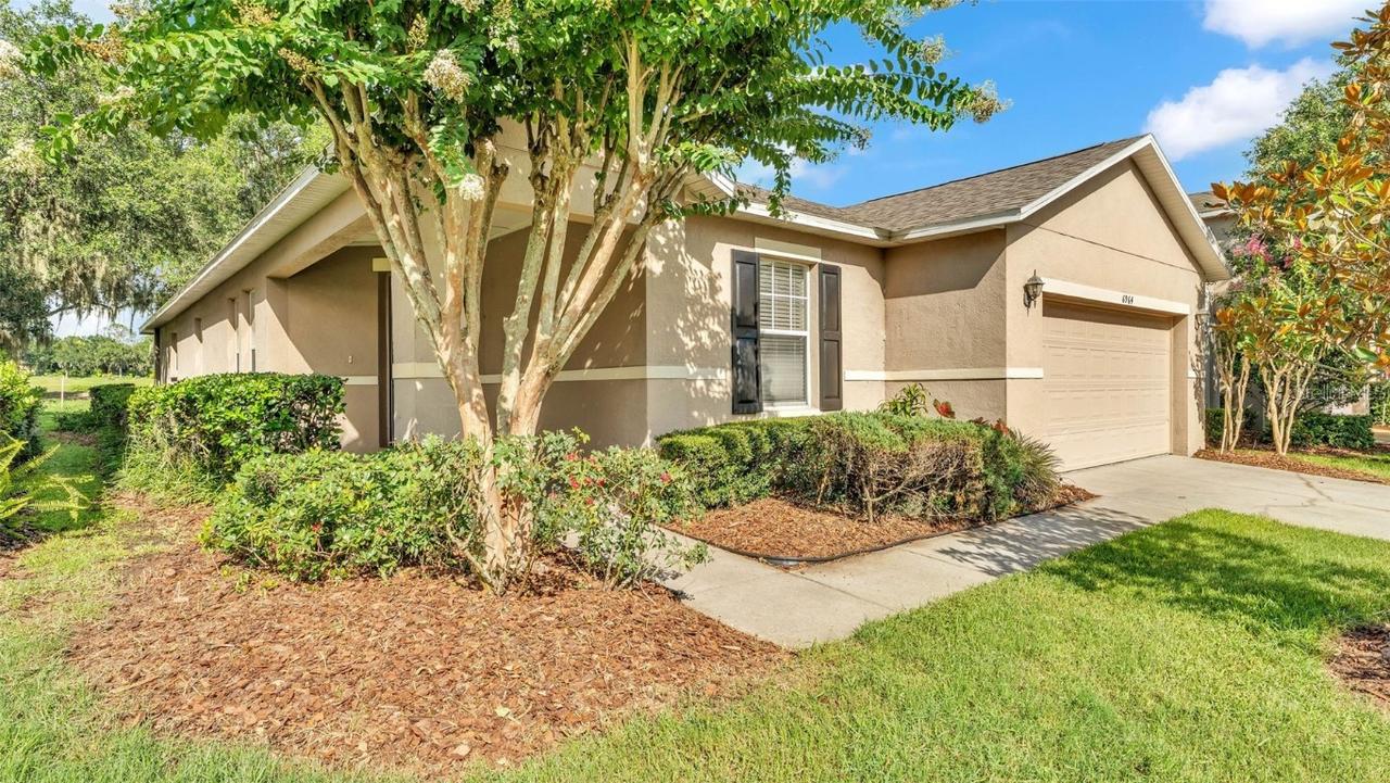 6964 Lake Eaglebrooke Dr., Lakeland, FL 33813