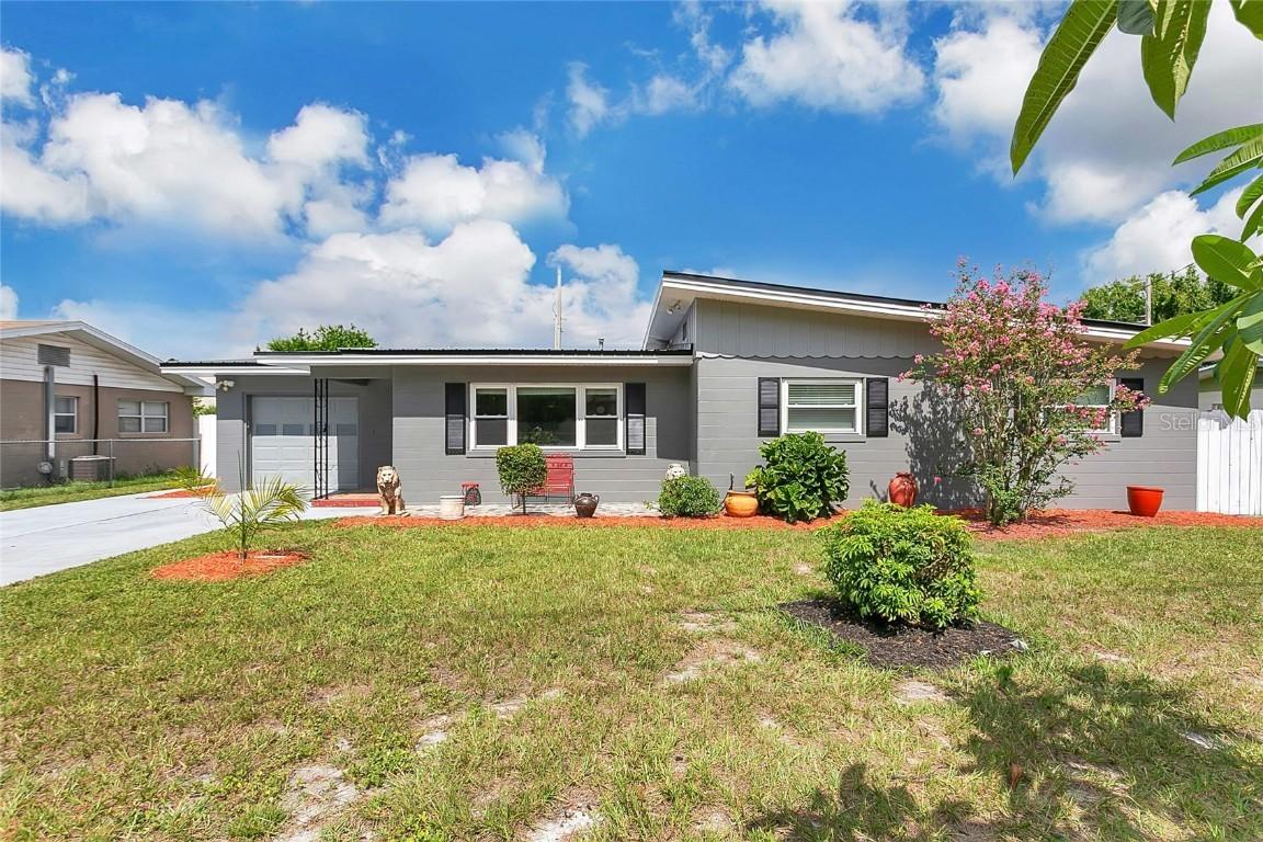 686 22nd St., Winter Haven, FL 33880