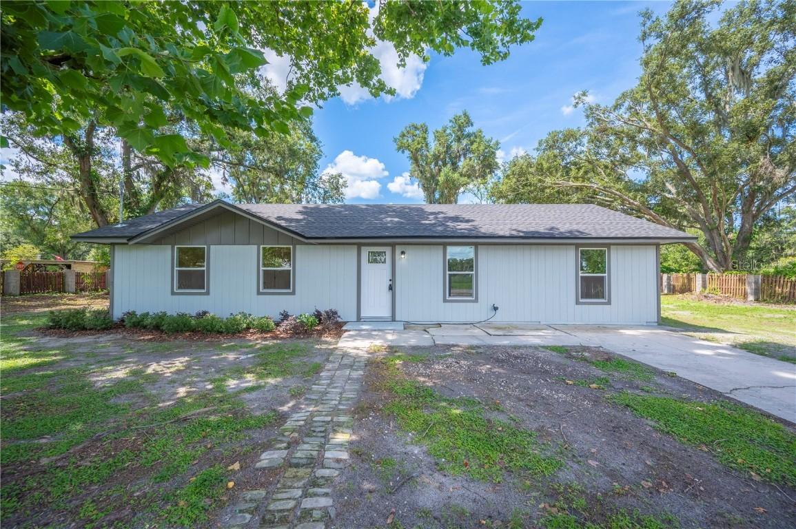 2633 Keysville Dr., Lithia, FL 33547
