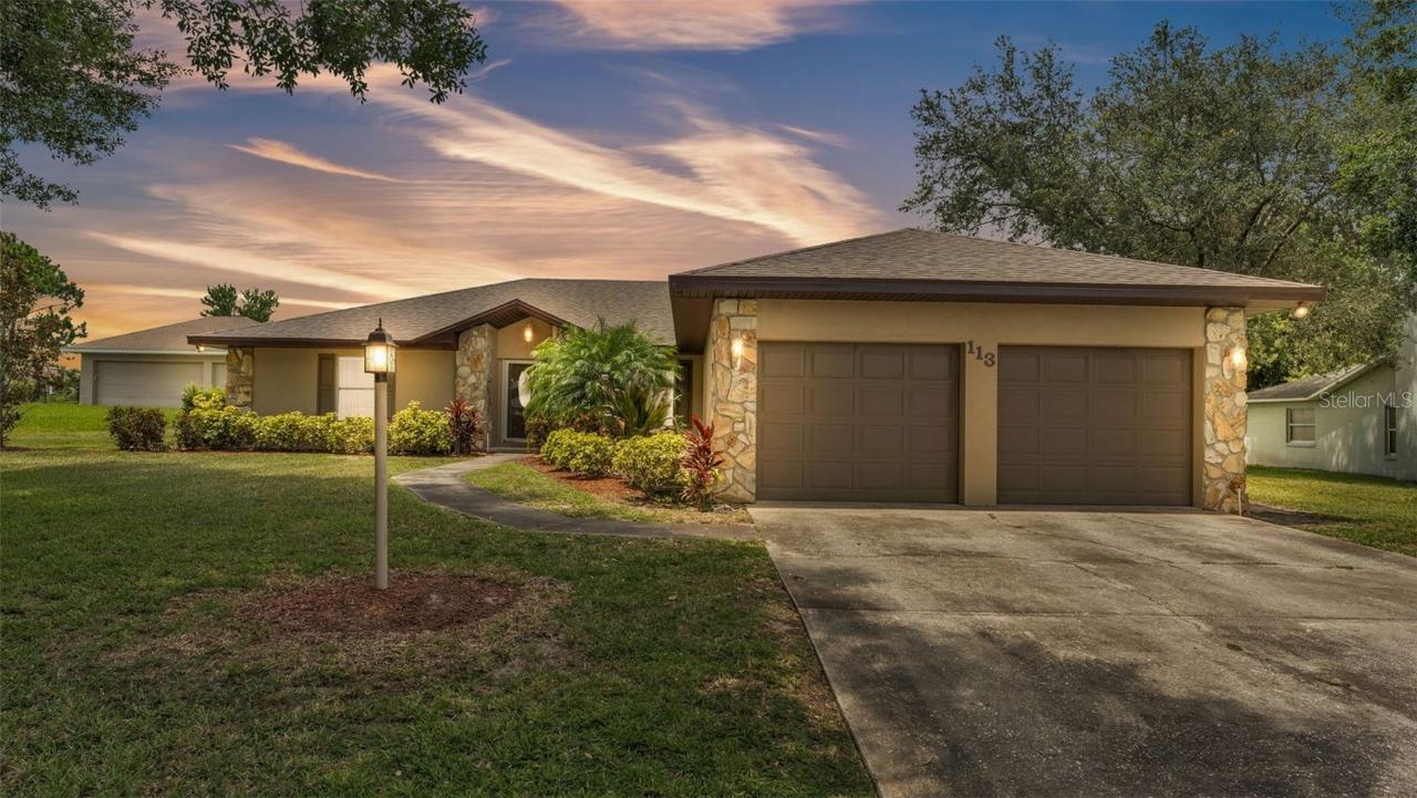113 W Juliana Way, Auburndale, FL 33823