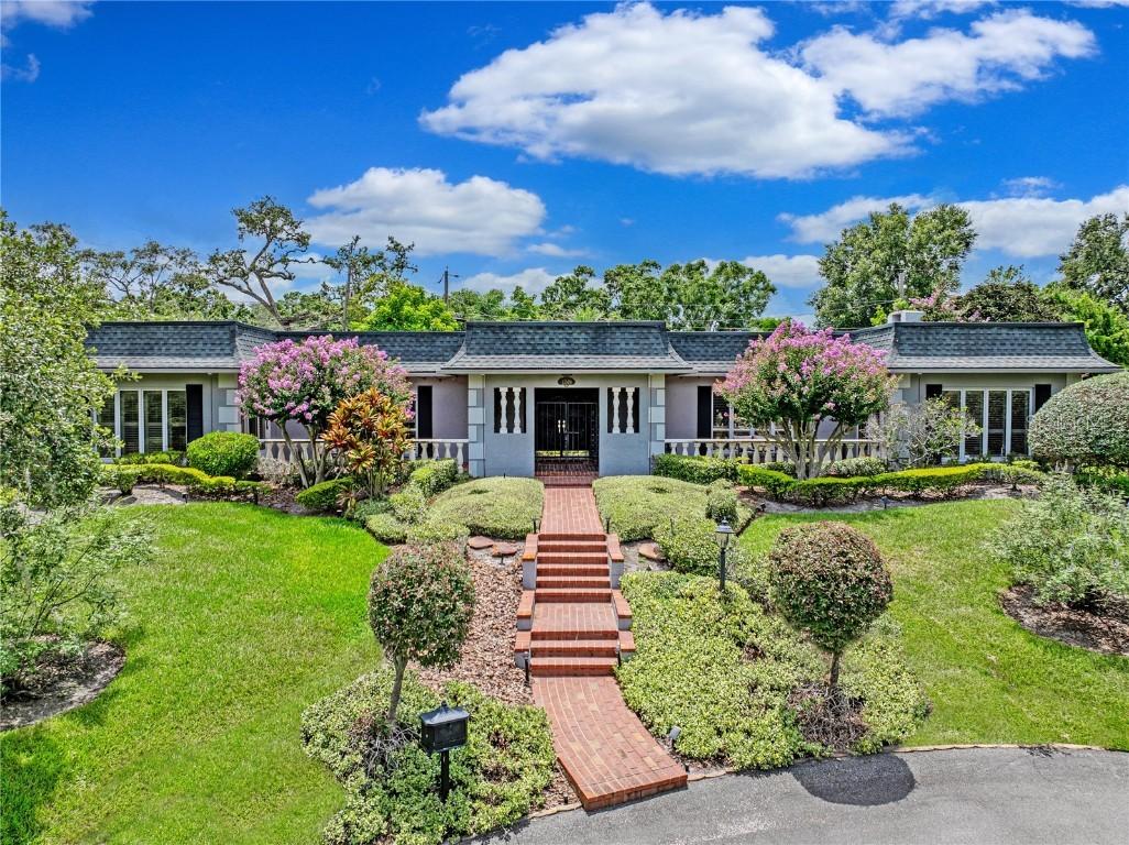 1249 Lake Point Dr., Lakeland, FL 33813