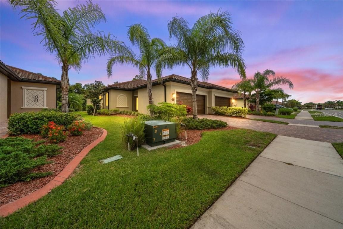 12067 Amica Loop, Venice, FL 34293