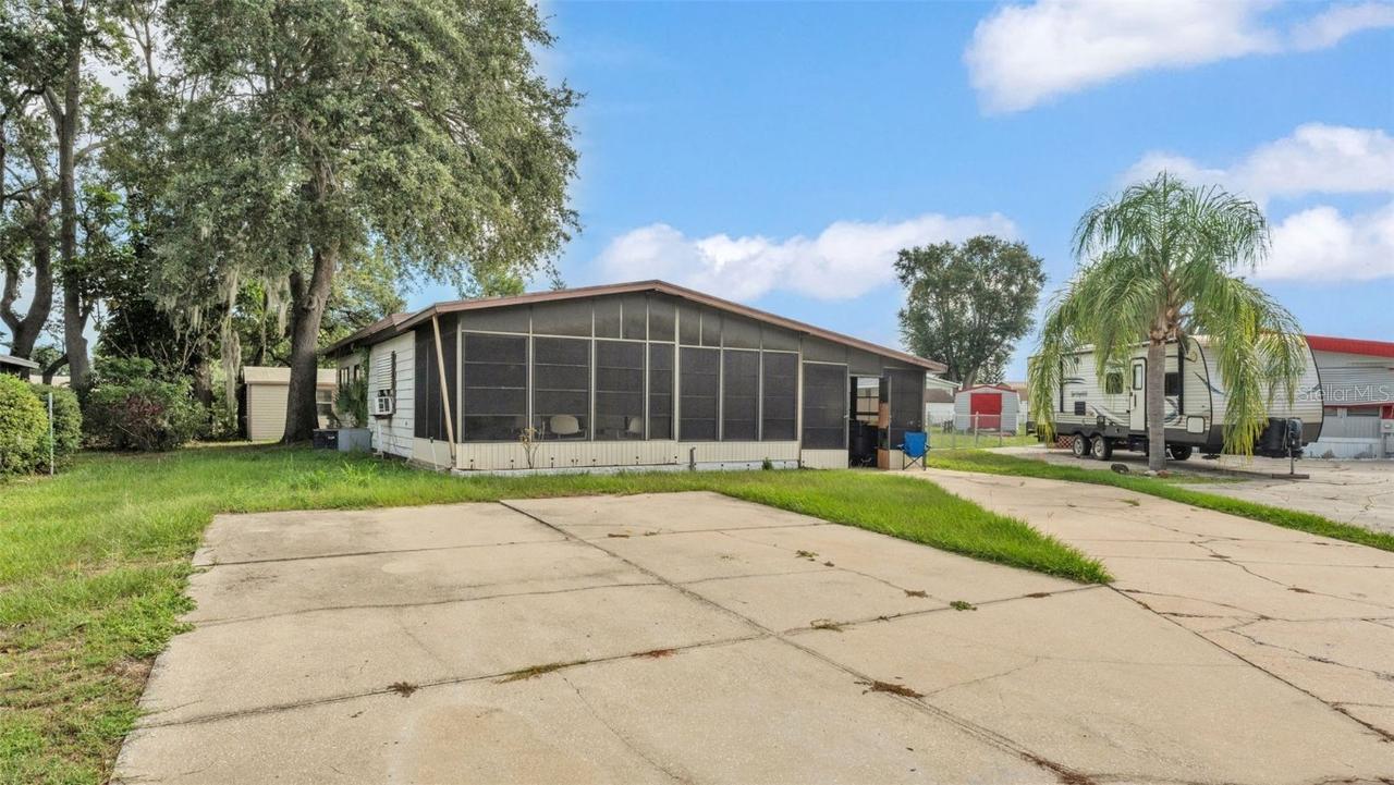 2072 Thelma Dr., Lake Alfred, FL 33850