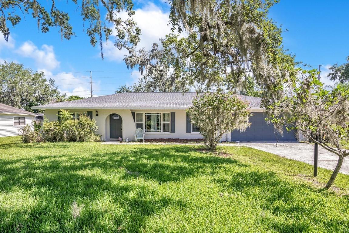127 Elm Sq., Lakeland, FL 33813