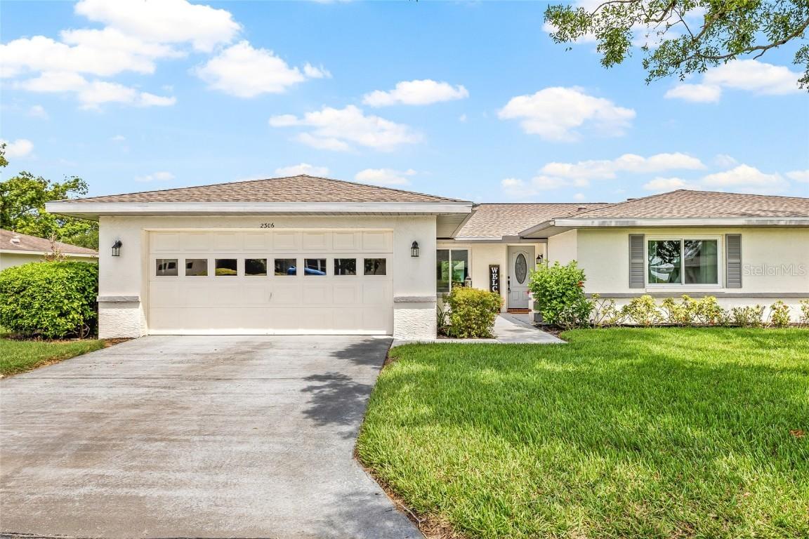 2306 Lancaster Dr., Sun City Center, FL 33573
