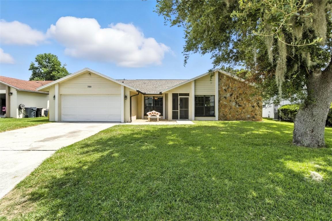 709 Sagewood Dr., Lakeland, FL 33813