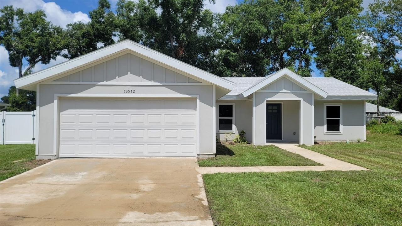 13572 SE 102nd Ct., Belleview, FL 34420