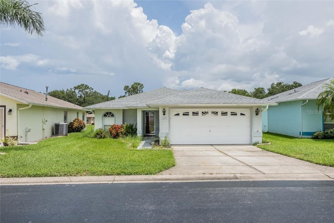 2175 Silver Re Dr., Lakeland, FL 33810