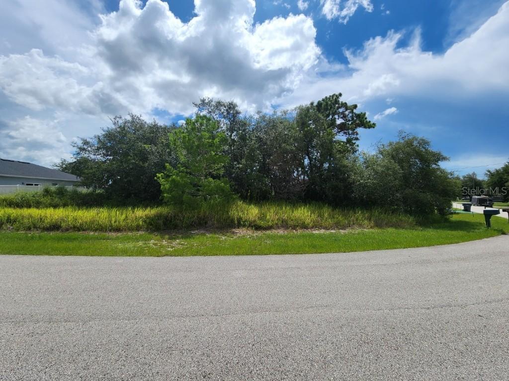 1941 Michigan Ct., Kissimmee, FL 34759